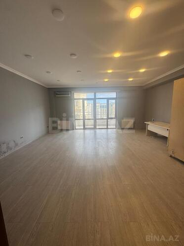 İcarəyə verilir 6 otaqlı ofis 212 m², 28 May m., photo 1 from 11
