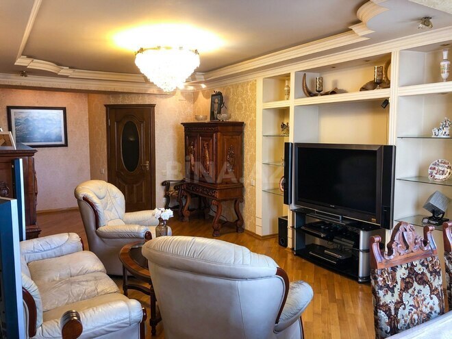 Satılır 3 otaqlı köhnə tikili 100 m², 28 May m., photo 3 from 17