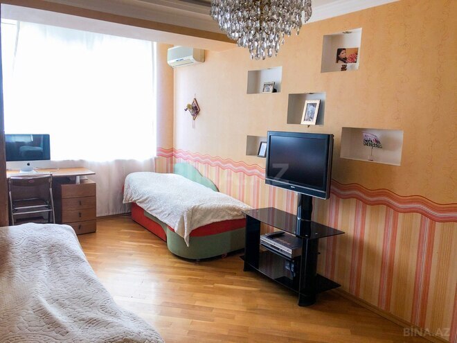 Satılır 3 otaqlı köhnə tikili 100 m², 28 May m., photo 6 from 17