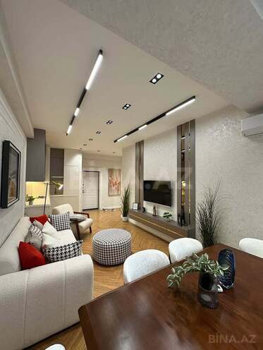 Сдаётся 2-комн. новостройка 65 м², Насиминский  р., photo 1 from 10