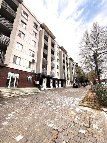 Satılır 3 otaqlı köhnə tikili 56 m², Yasamal r., photo 1 from 26