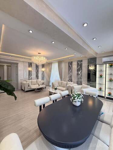 İcarəyə verilir 3 otaqlı yeni tikili 136 m², 28 May m., photo 3 from 11