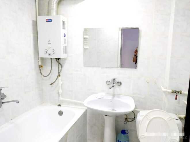 Продаётся 2-комн. вторичка 60 м², м. Иншаатчылар, photo 7 from 9