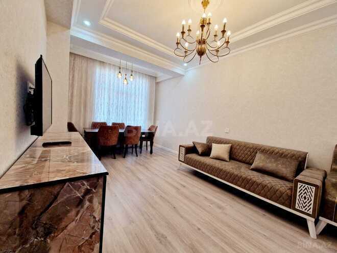Сдаётся 2-комн. новостройка 80 м², м. Кара Караев, photo 1 from 13