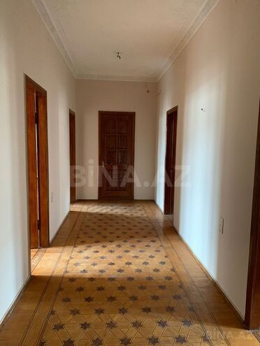 Продаётся 3-комн. вторичка 102 м², м. Сахил, photo 1 from 9