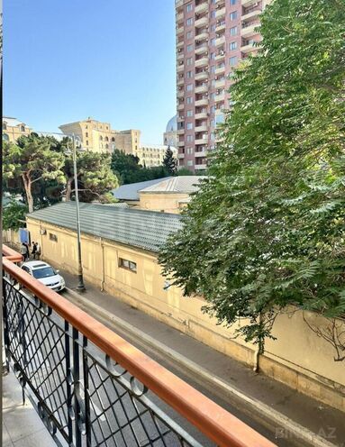 Satılır 5 otaqlı köhnə tikili 135 m², Nəsimi r., photo 14 from 18
