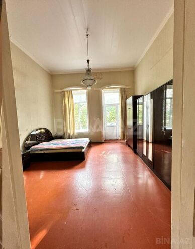 Satılır 5 otaqlı köhnə tikili 135 m², Nəsimi r., photo 6 from 18
