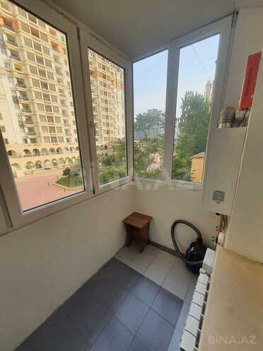 Продаётся 2-комн. вторичка 60 м², м. Низами, photo 16 from 17