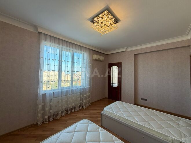 Сдаётся 3-комн. новостройка 130 м², м. Кара Караев, photo 12 from 25