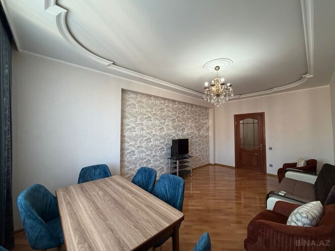 Сдаётся 3-комн. новостройка 130 м², м. Кара Караев, photo 4 from 25