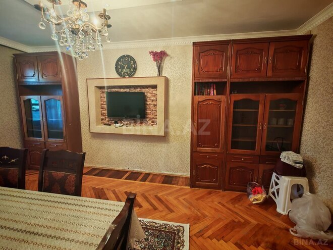 İcarəyə verilir 3 otaqlı köhnə tikili 70 m², İnşaatçılar m., photo 3 from 20