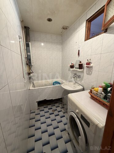 Satılır 2 otaqlı köhnə tikili 65 m², İnşaatçılar m., photo 17 from 20