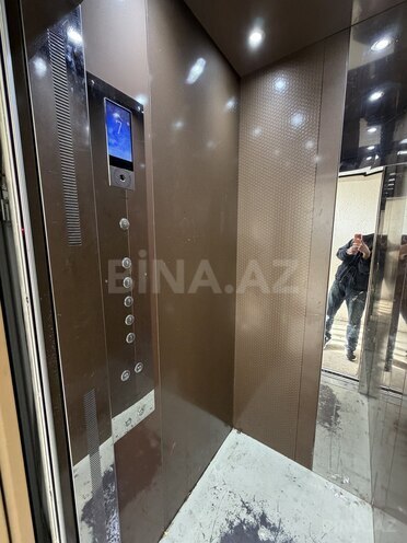 Satılır 2 otaqlı köhnə tikili 65 m², İnşaatçılar m., photo 18 from 20