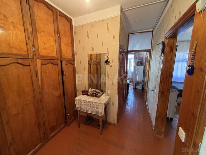 Satılır 2 otaqlı köhnə tikili 65 m², İnşaatçılar m., photo 15 from 20
