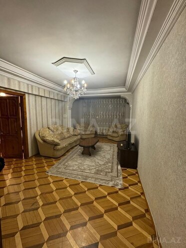 Сдаётся 3-комн. вторичка 90 м², м. Гянджлик, photo 1 from 21