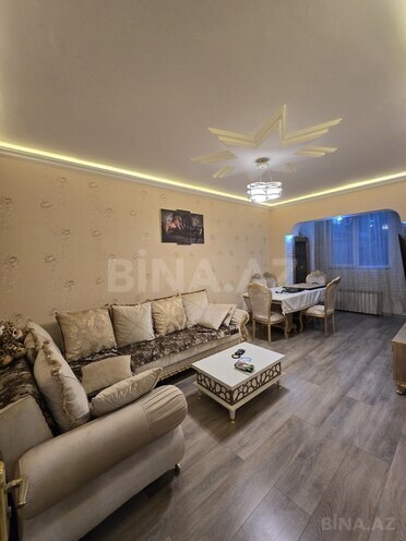 Продаётся 4-комн. вторичка 100 м², Хатаинский р., photo 1 from 13