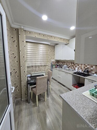 Продаётся 4-комн. вторичка 100 м², Хатаинский р., photo 4 from 13