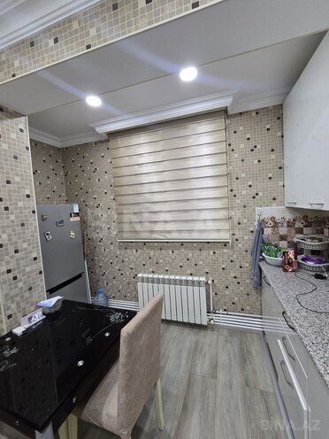 Продаётся 4-комн. вторичка 100 м², Хатаинский р., photo 9 from 13