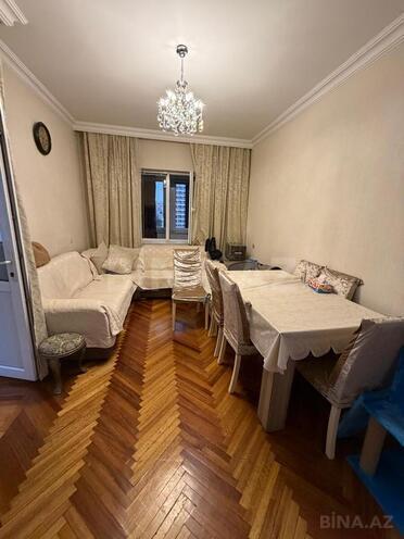 Продаётся 2-комн. вторичка 67 м², м. Азадлыг проспекти, photo 1 from 18