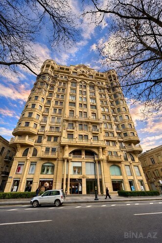 Продаётся 4-комн. новостройка 300 м², м. Ичеришехер, photo 3 from 9