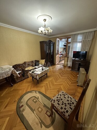 Продаётся 3-комн. вторичка 75 м², м. Нариман Нариманов, photo 1 from 11