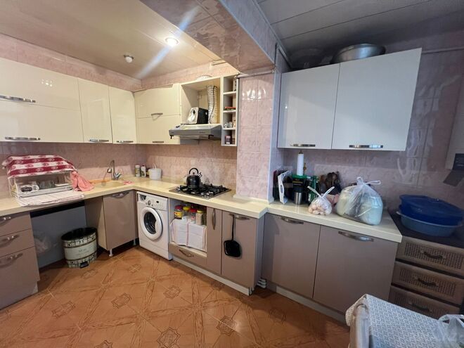 Продаётся 3-комн. вторичка 80 м², Хатаинский р., photo 13 from 21