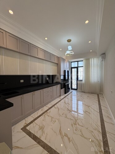 Продаётся 4-комн. новостройка 210 м², м. Элмляр Академиясы, photo 4 from 17