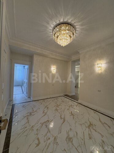 Продаётся 4-комн. новостройка 210 м², м. Элмляр Академиясы, photo 13 from 17