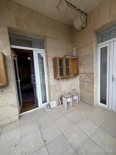 Satılır 2 otaqlı köhnə tikili 80 m², 28 May m., photo 23 from 28