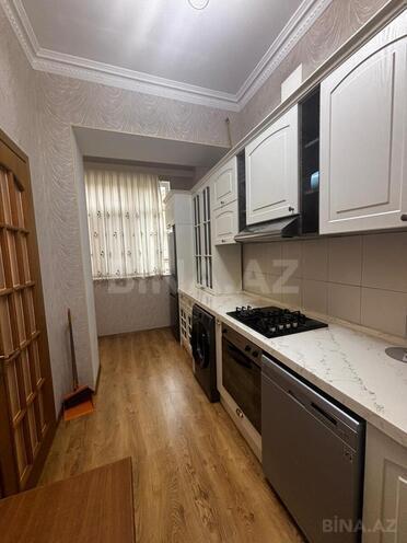 Satılır 2 otaqlı köhnə tikili 80 m², 28 May m., photo 13 from 28