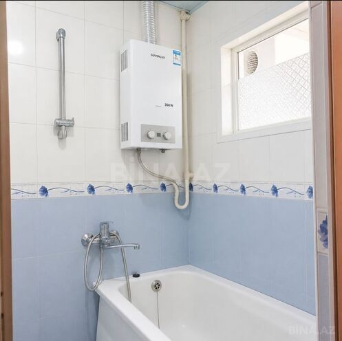 Satılır 3 otaqlı köhnə tikili 85 m², İnşaatçılar m., photo 9 from 10