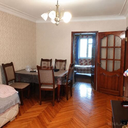 Satılır 3 otaqlı köhnə tikili 85 m², İnşaatçılar m., photo 3 from 10