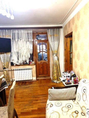 Продаётся 2-комн. вторичка 45 м², м. Кара Караев, photo 5 from 20
