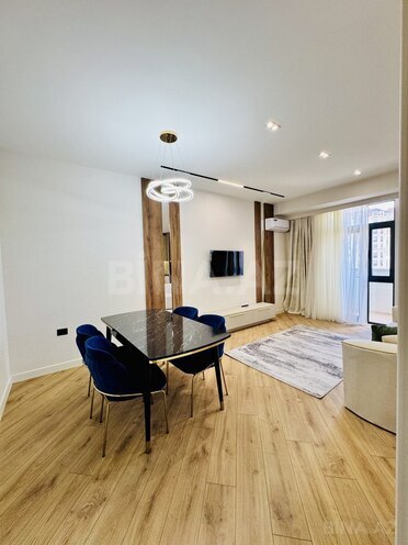 Сдаётся 2-комн. новостройка 90 м², м. Низами, photo 4 from 13