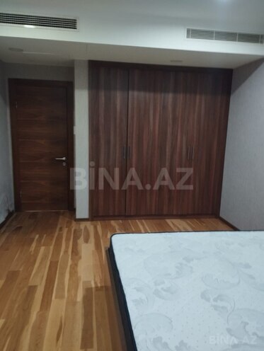 Сдаётся 3-комн. новостройка 120 м², м. 28 мая, photo 9 from 17