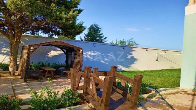 Satılır 5 otaqlı həyət evi/bağ evi 285 m², Novxanı q., photo 1 from 25
