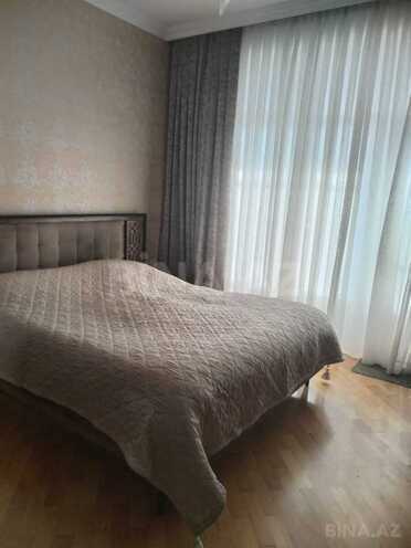 Satılır 2 otaqlı köhnə tikili 70 m², Şah İsmayıl Xətai m., photo 1 from 13