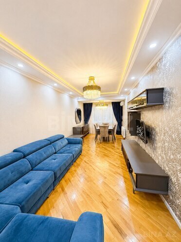 Продаётся 2-комн. новостройка 65 м², Хатаинский р., photo 1 from 13