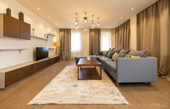 Сдаётся 3-комн. новостройка 181.2 м², м. 28 мая, photo 1 from 8