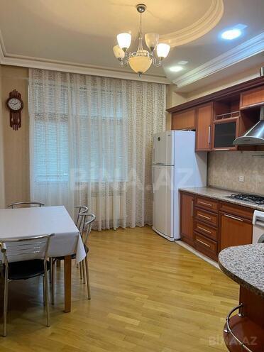 Сдаётся 3-комн. новостройка 125 м², м. Мемар Аджеми, photo 1 from 11