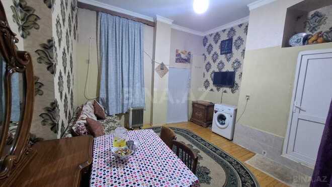Satılır 2 otaqlı köhnə tikili 40 m², Sahil m., photo 1 from 11