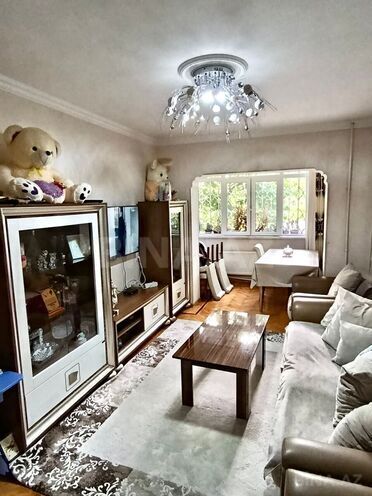 Satılır 2 otaqlı köhnə tikili 70 m², Nəsimi m., photo 1 from 10