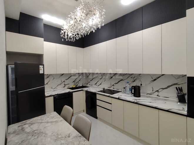 Сдаётся 3-комн. новостройка 110 м², м. Низами, photo 1 from 23