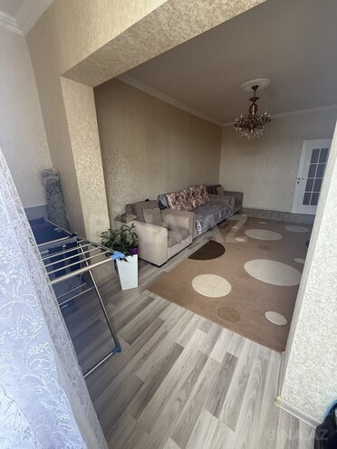 Продаётся 2-комн. вторичка 65 м², Хатаинский р., photo 3 from 14