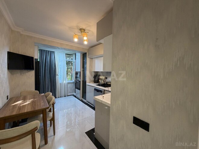 Satılır 4 otaqlı köhnə tikili 110 m², Neftçilər m., photo 13 from 16