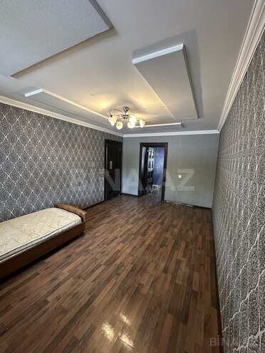 Satılır 3 otaqlı köhnə tikili 75 m², 8-ci mikrorayon q., photo 1 from 26