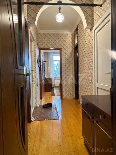 Продаётся 2-комн. вторичка 65 м², Хатаинский р., photo 8 from 10