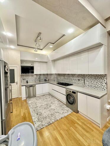 Satılır 3 otaqlı yeni tikili 136 m², 8 Noyabr m., photo 20 from 26