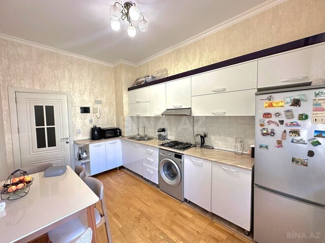 Продаётся 2-комн. новостройка 71 м², м. Кара Караев, photo 9 from 15