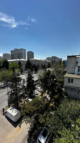 Satılır 2 otaqlı köhnə tikili 38 m², İnşaatçılar m., photo 30 from 31
